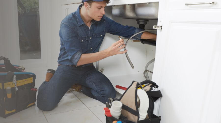 Professional sink repair in Sentinel, OK